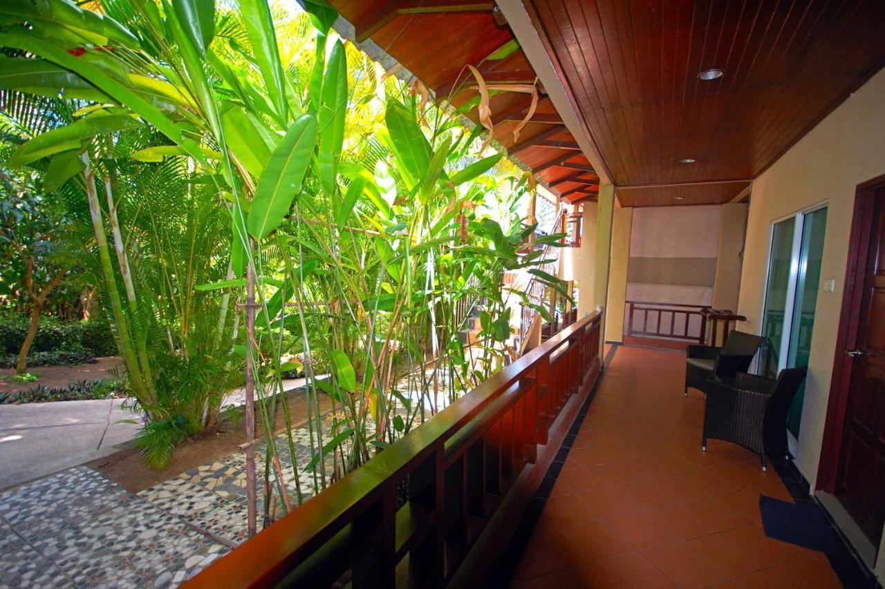Tioman Dive Resort Kampong Ayer Batang Exterior photo